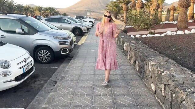 sunshine nude - blonde no panties