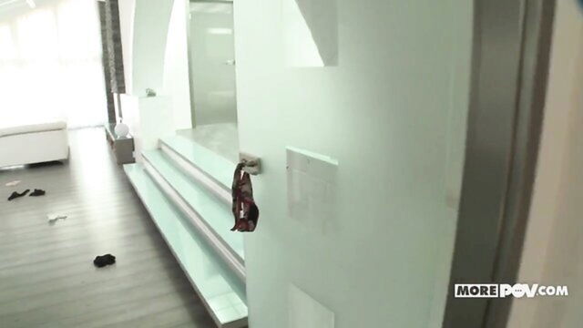 nikki waine - sensual ass surprise