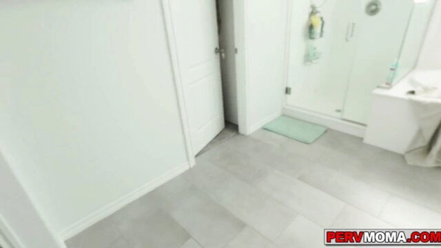 sydney paige threesome birthday treat