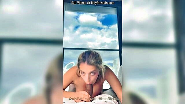 pov view of blonde with big as and tits : Onlyfans