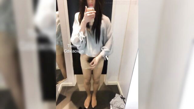 Elia Blaine - trans model suki tries on clothes