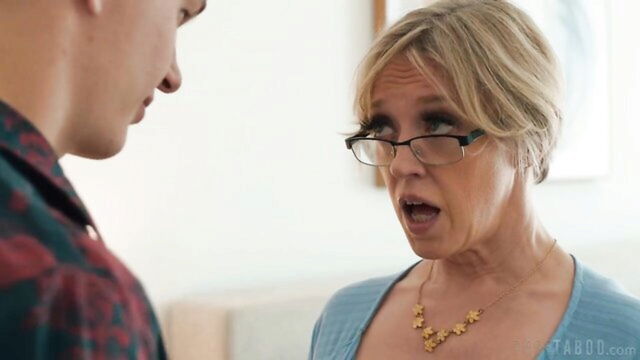 dee williams, josh rivers - couple enjoys passionate fuck