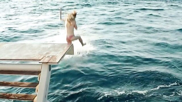 topless atress, sea, hot scenes - the boat nudist scenes
