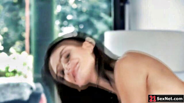 kate rich - shower anal with hot babe