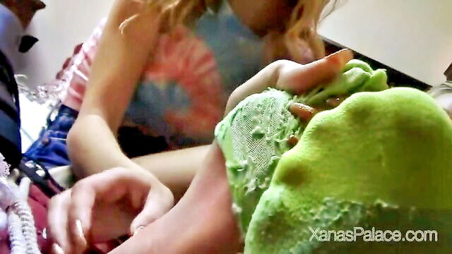 foot worship, feet, blonde - foot worship practice with cute blondies