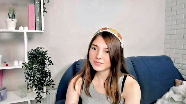 pamilarakestraw - foot fetish with shy teen on chaturbate