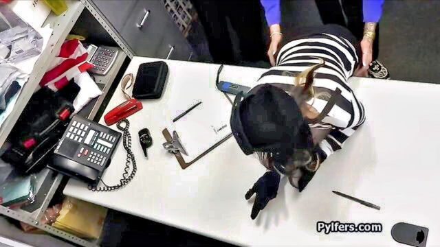 sloppy gagging threesome