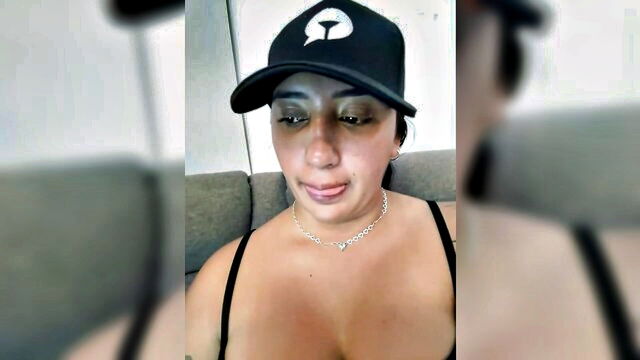 hannahoff - hannahoff small tits stripshow