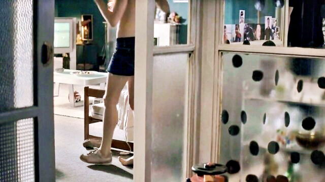 michelle williams incendiary scene