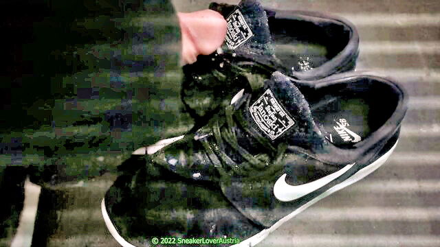 SneakerLoverAustria - nike janoski jizz shot