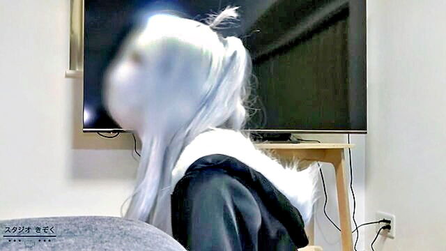 japanese cosplayer with big tits in an erotic solo show : cosplay
