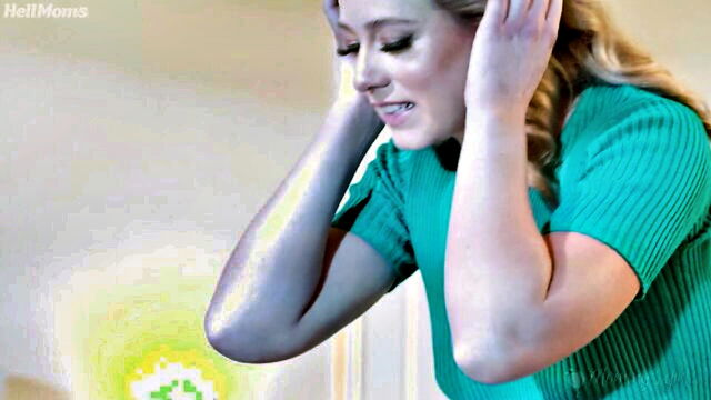 babes, milf, lesbian - facesitting lesbian sex with river lynn