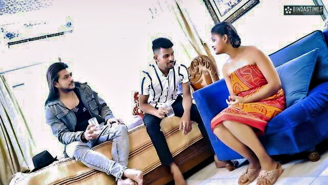 indian kaamwali gangbang