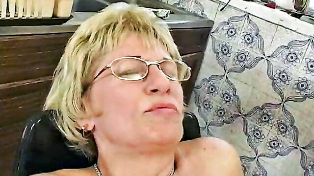 mom, creampie, cumshot - free stepmom sandwich feed
