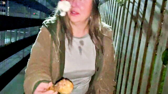 close-up, british, funny - ghetto girl urine pussy