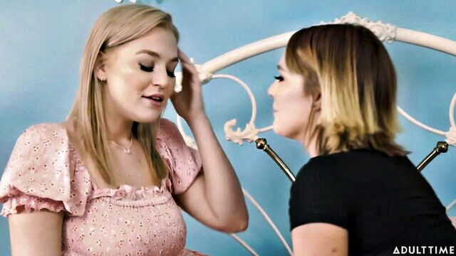 Gabbie Carter, Blake Blossom - scissoring porn with tattoos