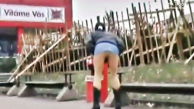 pantyhose poop public dany