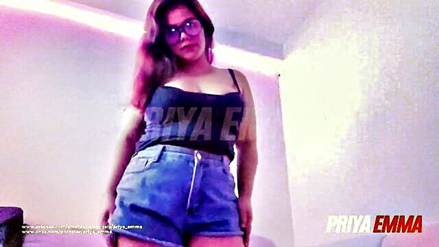 Priya Emma - indian college teenporno Priya Emma