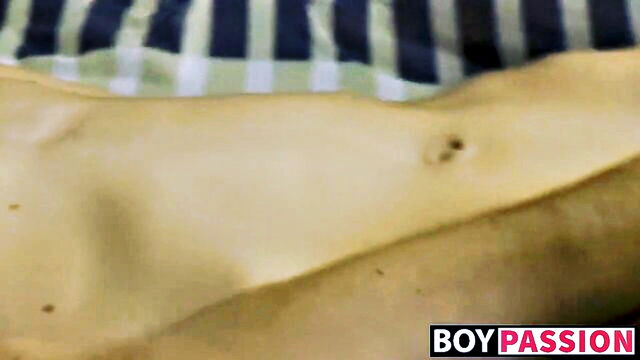 young men, twink, boypassion - boy pussy stretching with toys