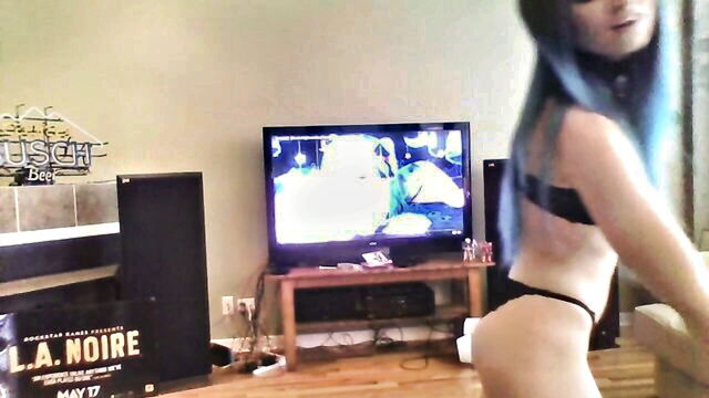 mars mayhem - hula hooping sexy girls