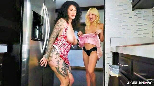 big tits, blonde, big ass - ivy wolfe scissoring
