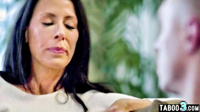 reagan foxx - mature stepmom sex