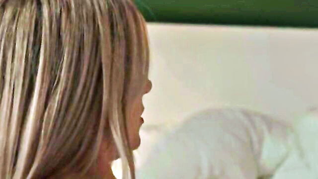 watching, erotic, ultra - erotic blondie threesome