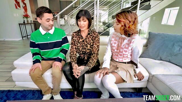 milf, blowjob, big ass - college virgin blowjob scene