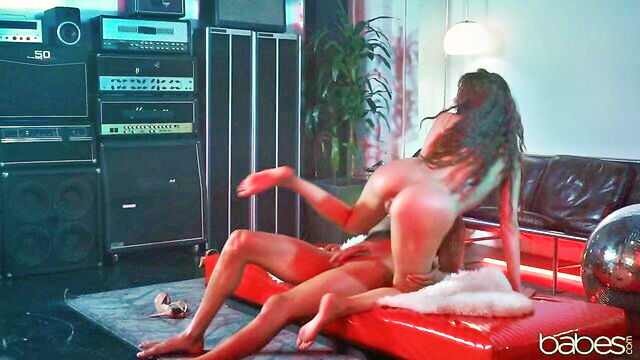 quinton james - european sex dance