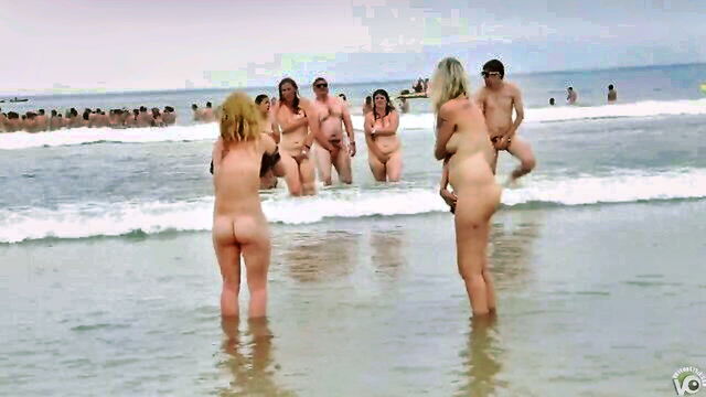 canadian, naked, students - canadian girl shower