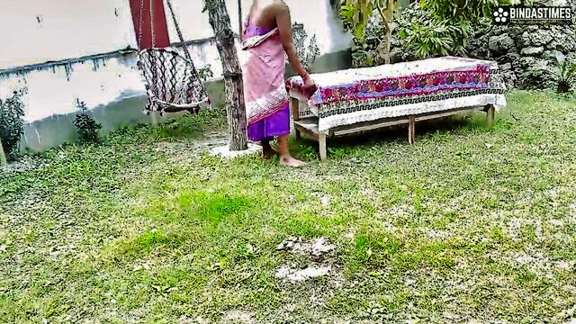 indian, 18 year old, big natural tits - hindi audió powder ke ghar ka work