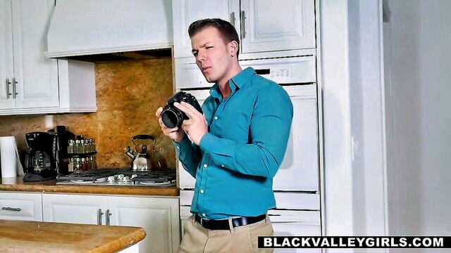 noemie bilas - black cutie needs vitamin d