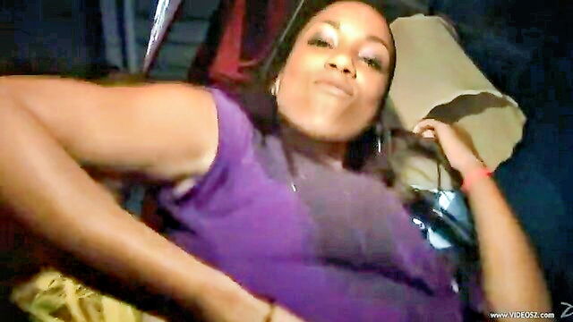 dame dancing in club