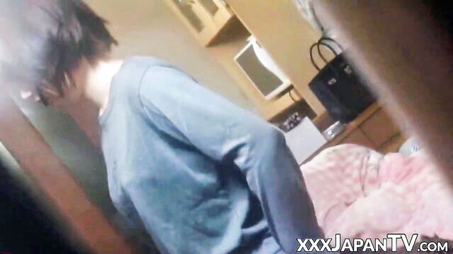 voyeur record asian babe dancing