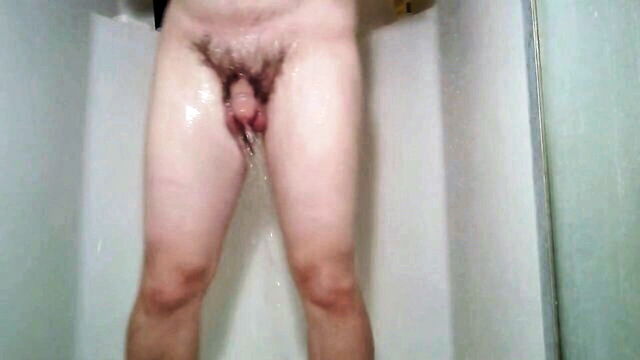 shower, amateur, peeing - shower porn pissing babe
