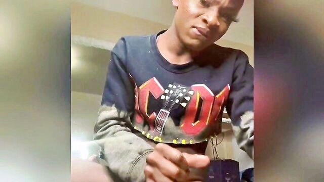 milan dior - milan dior cumshot video