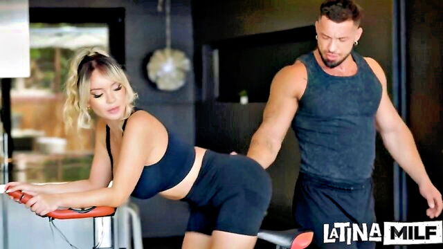 bald pussy, big ass, athletic - coozy tatiana alvarez hd sex