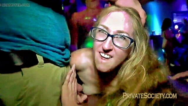 dance floor orgy inge