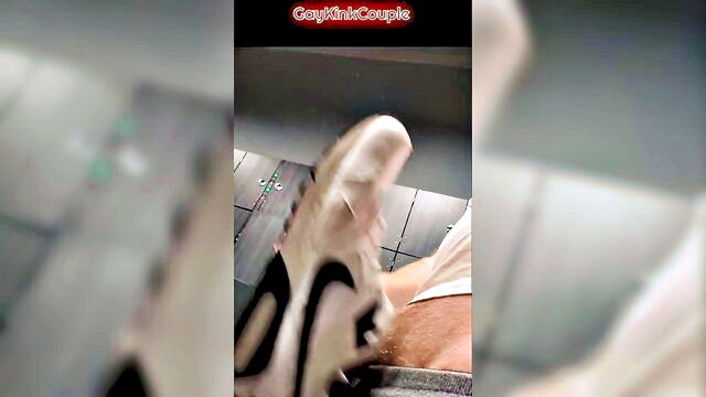 GayKinkCouple - sneaker sharing nike air max
