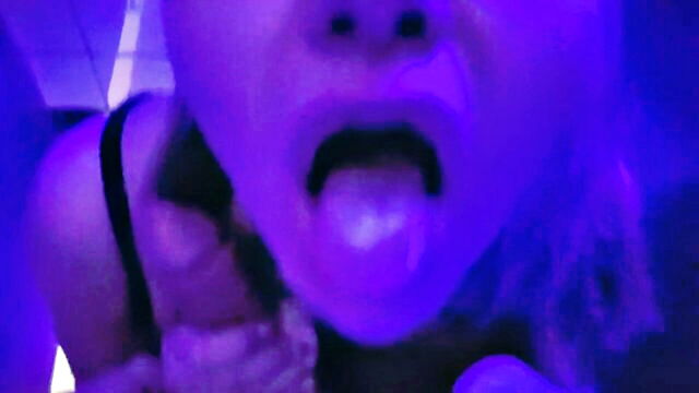 amateur, big tits, big cock - nightclub pickup blow job