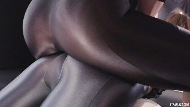brunette, teen, sex - foot fetish with friends