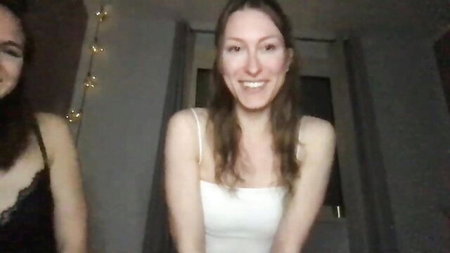 girlsnextdoor__ - girlsnextdoor hugetits action