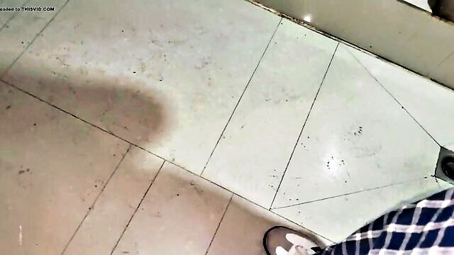piss, voyeur, chinese - toilet voyeur chinese 165