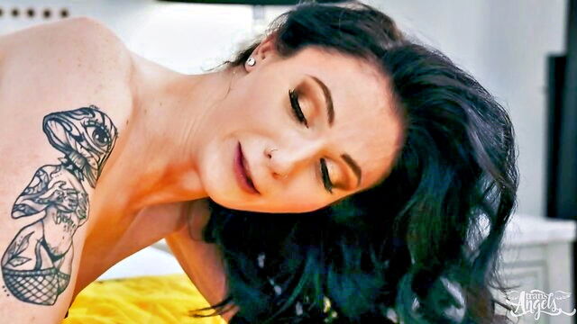 izzy wilde - izzie wildes bedroom sex