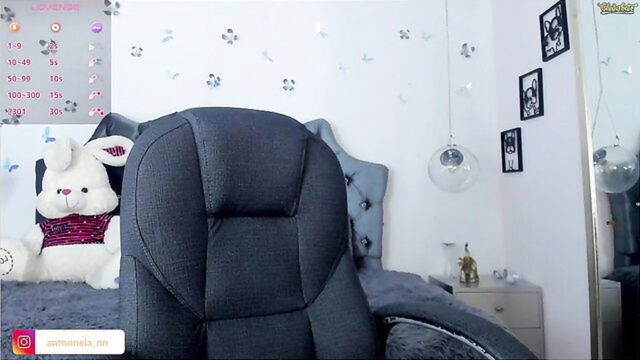latina, uncategorized, big tits - antonnela big tits homemade