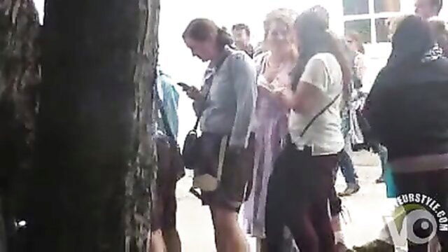 oktoberfest, toilet, line - oktoberfest toilet madness