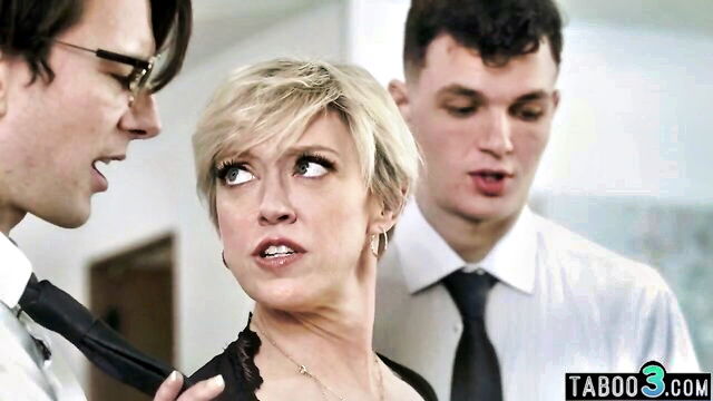 dee williams - cougar enjoys two huge cock