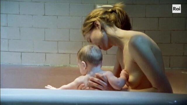 nude, in the bathroom, in the bath - alba rohrwacher nude bath