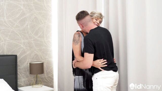 Duncan Sheen - man and woman different poses sex