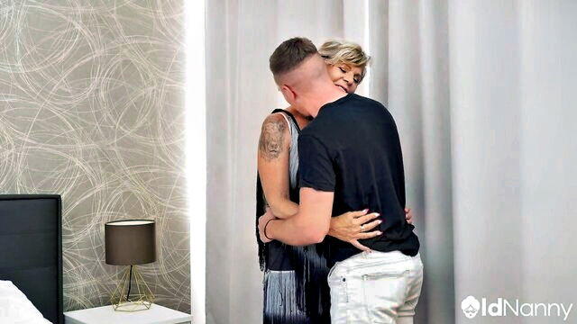 duncan sheen - man and woman different poses sex